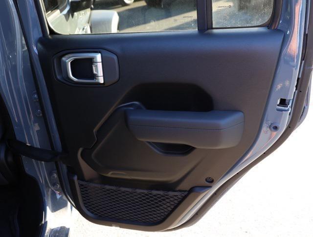 new 2025 Jeep Wrangler car, priced at $36,812
