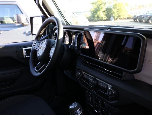 new 2025 Jeep Wrangler car, priced at $36,812