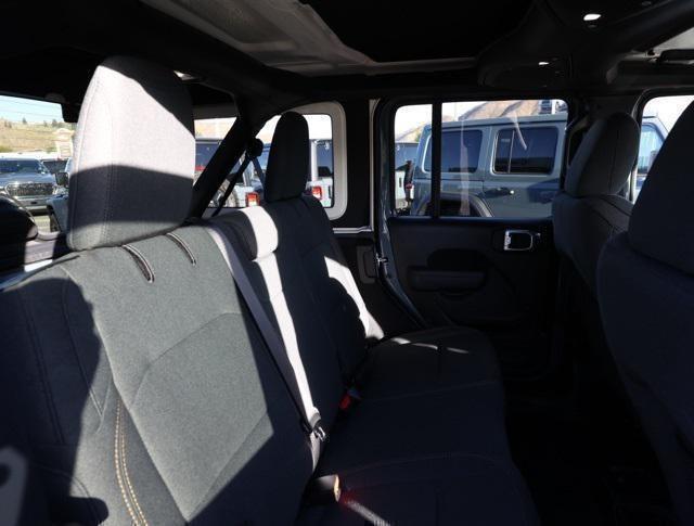 new 2025 Jeep Wrangler car, priced at $36,812