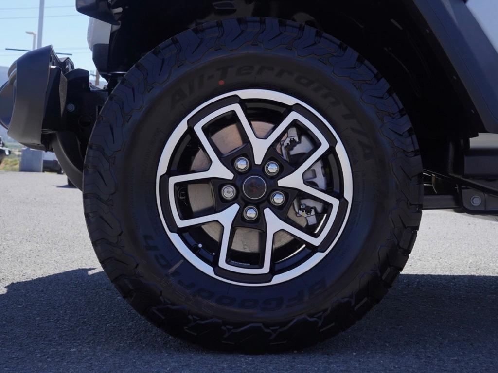 new 2025 Jeep Wrangler car, priced at $58,505