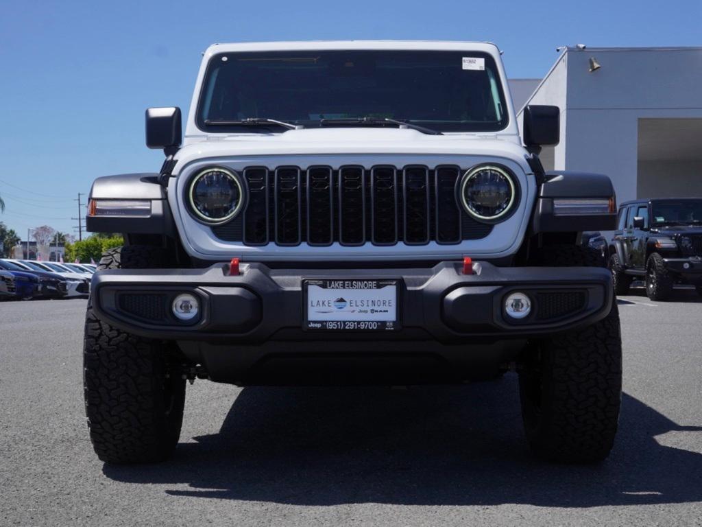 new 2025 Jeep Wrangler car, priced at $58,505
