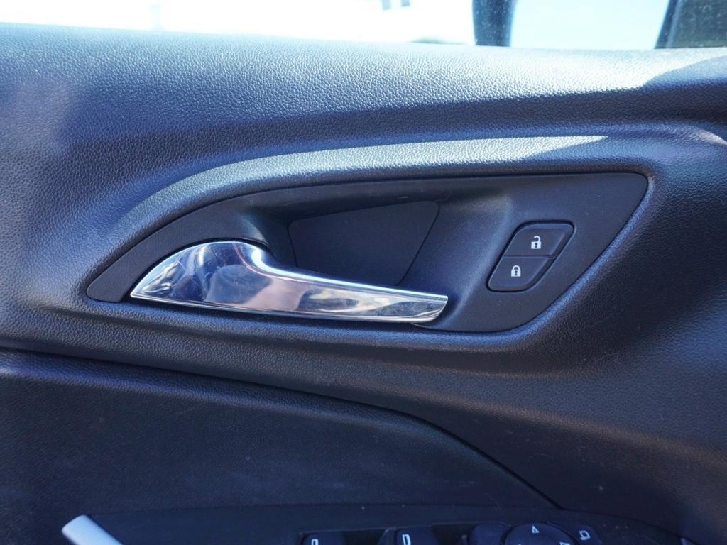 used 2024 Chevrolet Trax car, priced at $20,182