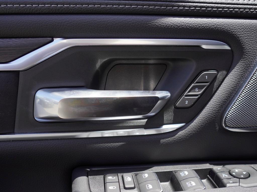 new 2025 Ram 1500 car, priced at $54,556