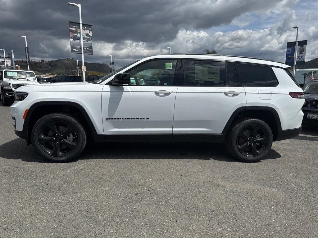 new 2025 Jeep Grand Cherokee L car, priced at $38,447