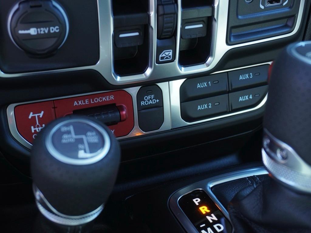 new 2025 Jeep Gladiator car, priced at $47,807