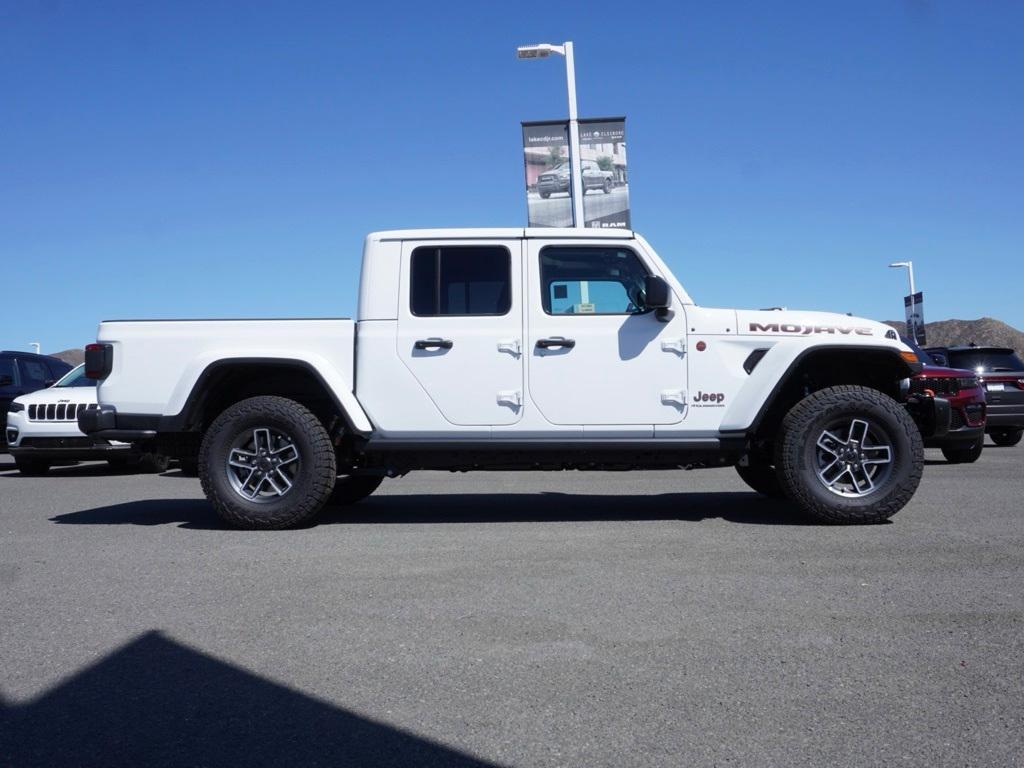 new 2025 Jeep Gladiator car, priced at $47,807