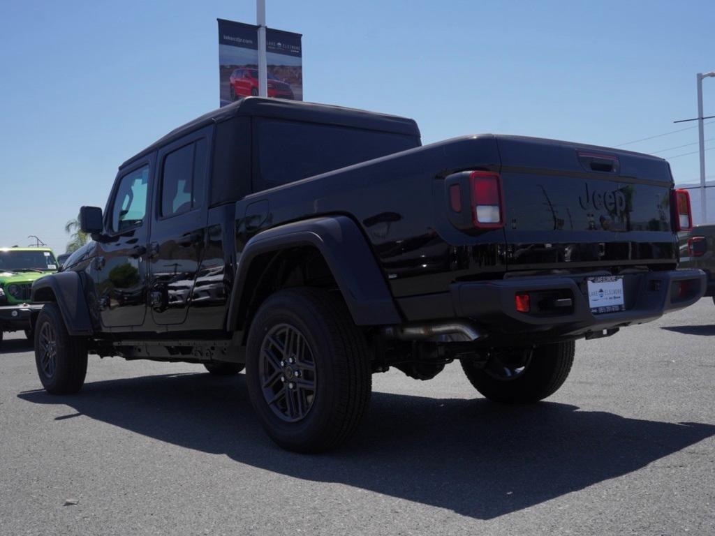 new 2025 Jeep Gladiator car, priced at $35,622