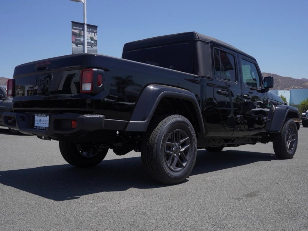 new 2025 Jeep Gladiator car, priced at $35,622