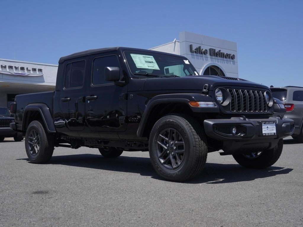 new 2025 Jeep Gladiator car, priced at $35,622