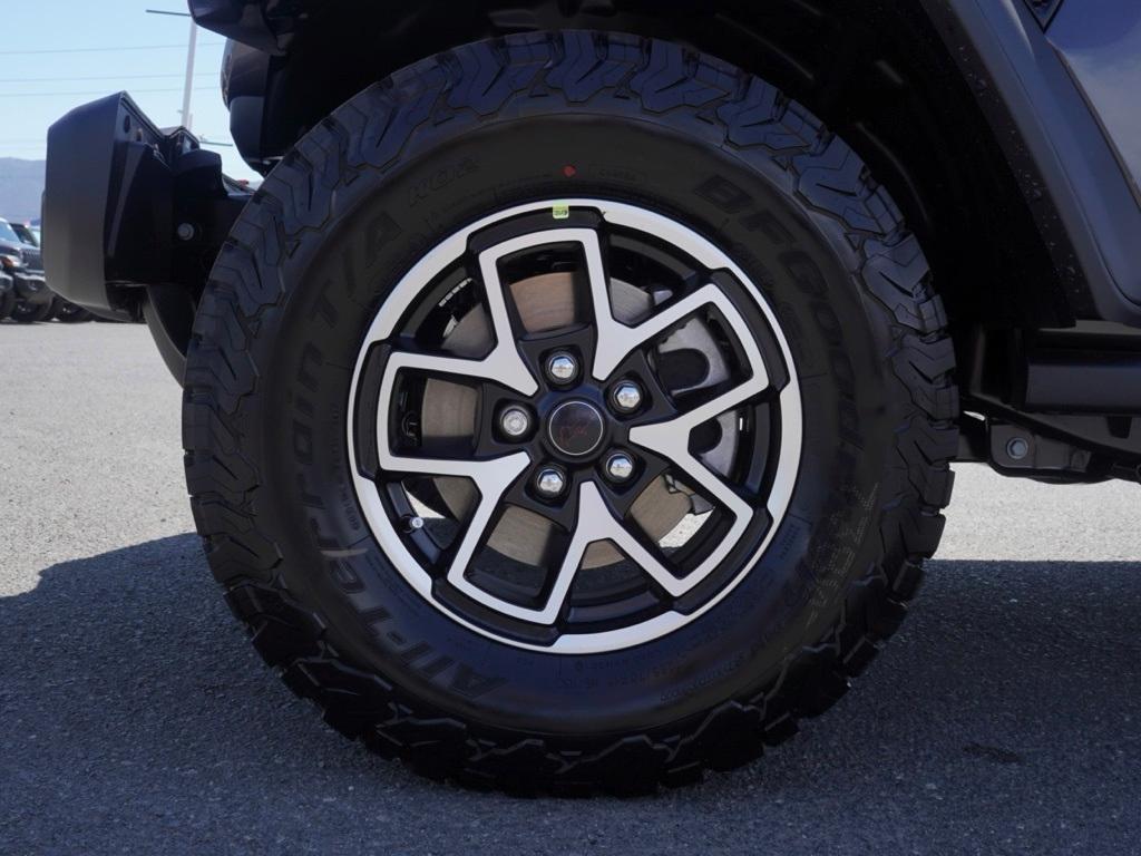 new 2025 Jeep Wrangler car, priced at $59,100