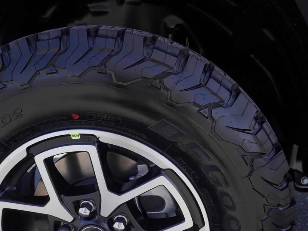 new 2025 Jeep Wrangler car, priced at $59,100