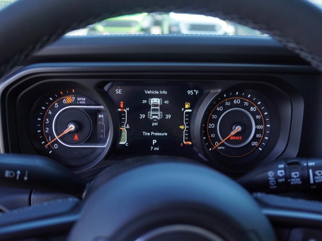new 2025 Jeep Wrangler car, priced at $59,100