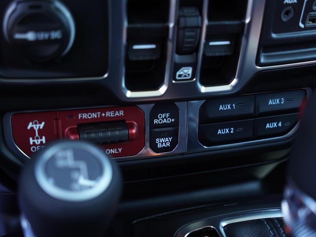 new 2025 Jeep Wrangler car, priced at $59,100