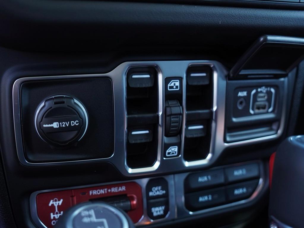 new 2025 Jeep Wrangler car, priced at $59,100