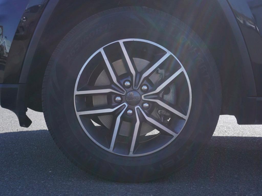 used 2022 Jeep Grand Cherokee WK car, priced at $25,255