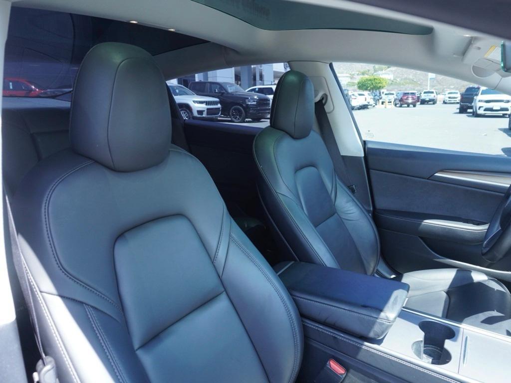 used 2022 Tesla Model 3 car