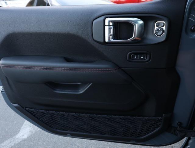 new 2025 Jeep Wrangler car, priced at $47,730