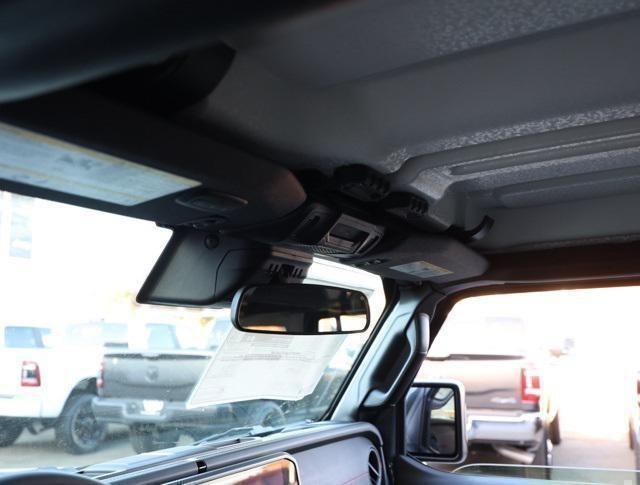 new 2025 Jeep Wrangler car, priced at $47,730