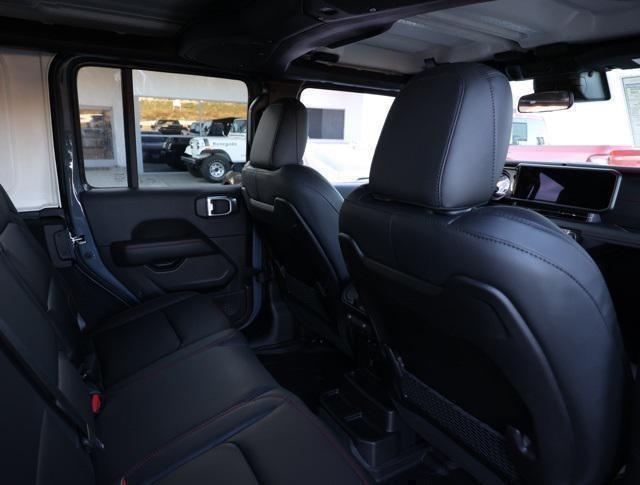 new 2025 Jeep Wrangler car, priced at $47,730