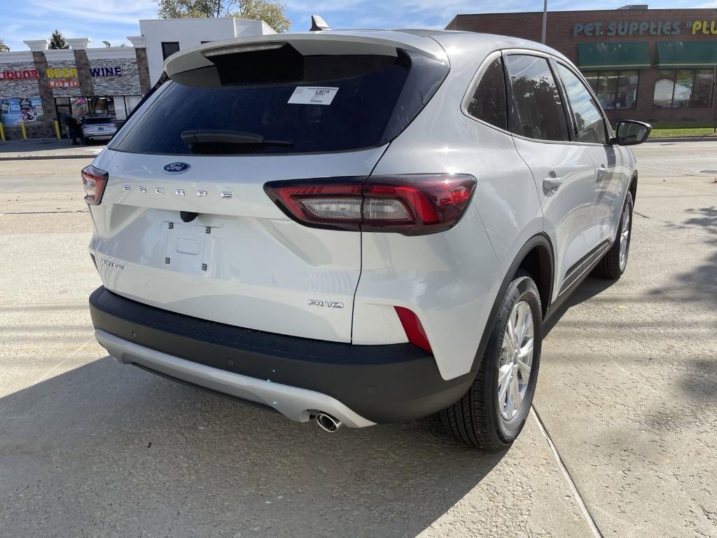 new 2025 Ford Escape car, priced at $31,990