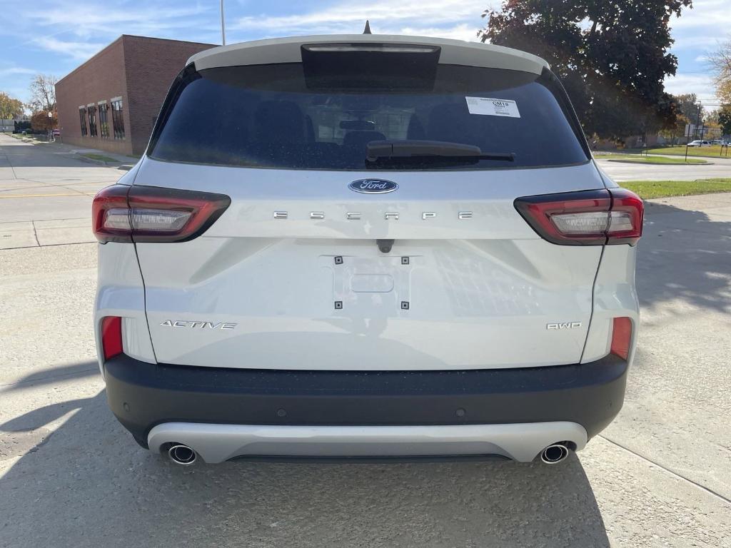 new 2025 Ford Escape car, priced at $31,990