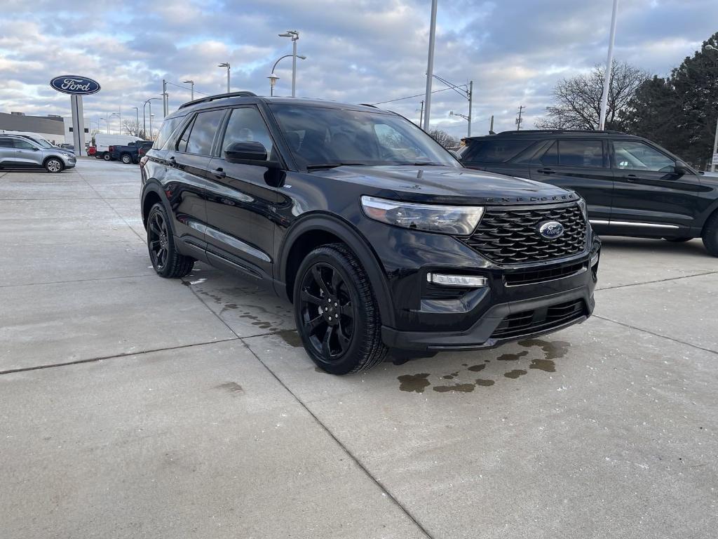 used 2023 Ford Explorer car, priced at $37,926