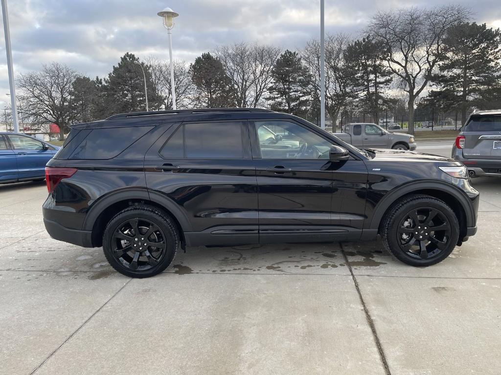 used 2023 Ford Explorer car, priced at $37,926