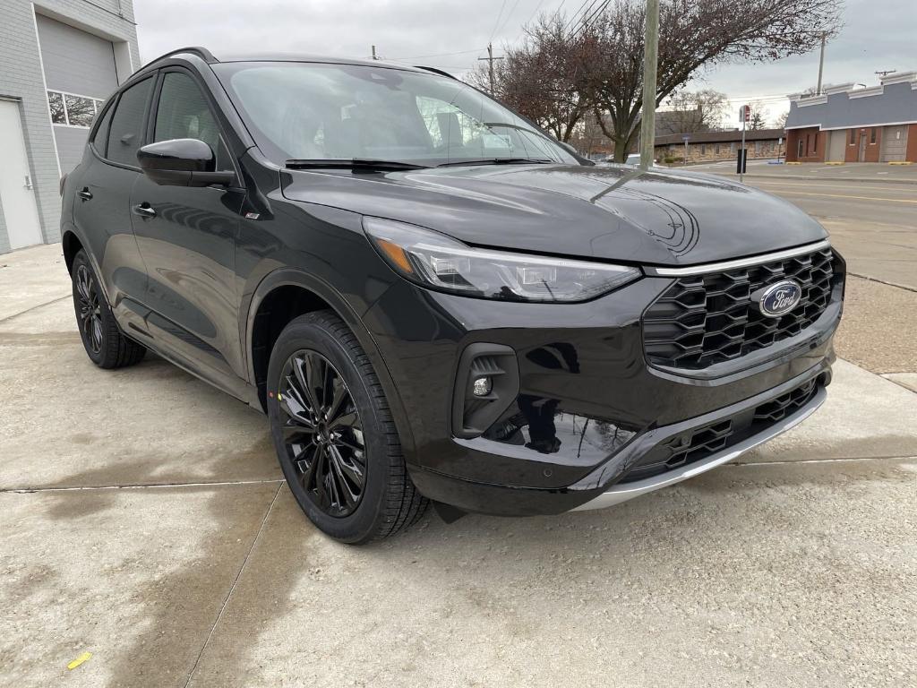 new 2025 Ford Escape car, priced at $38,100