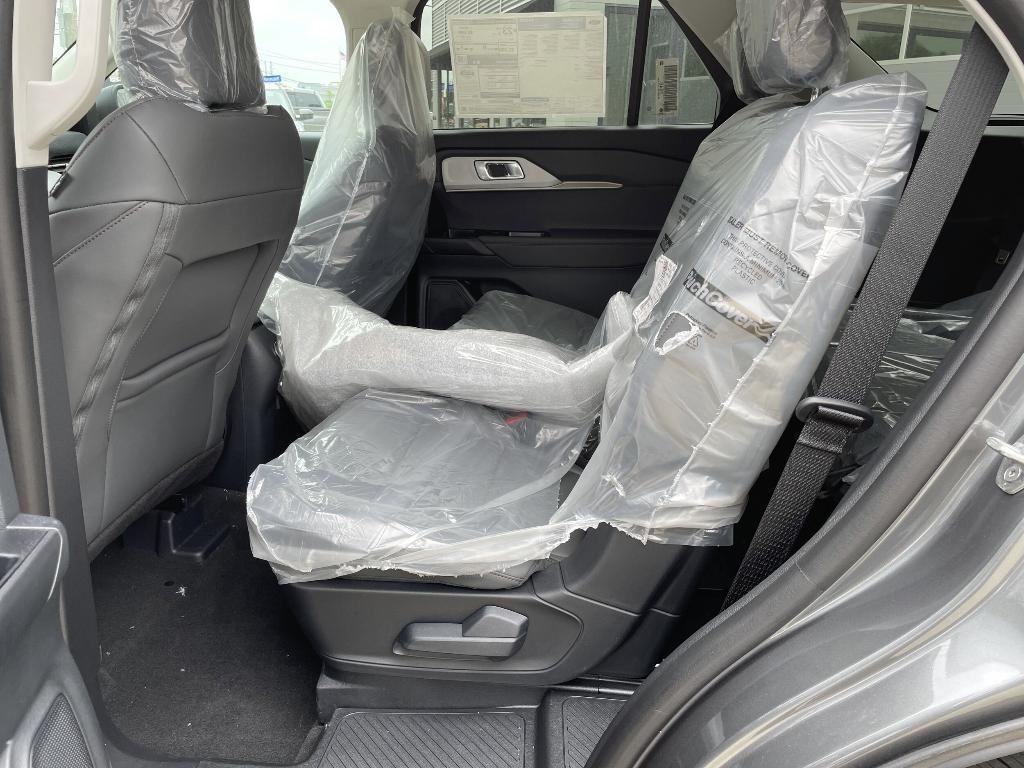 new 2025 Ford Explorer car, priced at $44,958