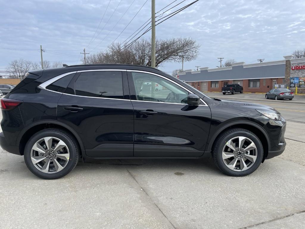 new 2025 Ford Escape car, priced at $38,850