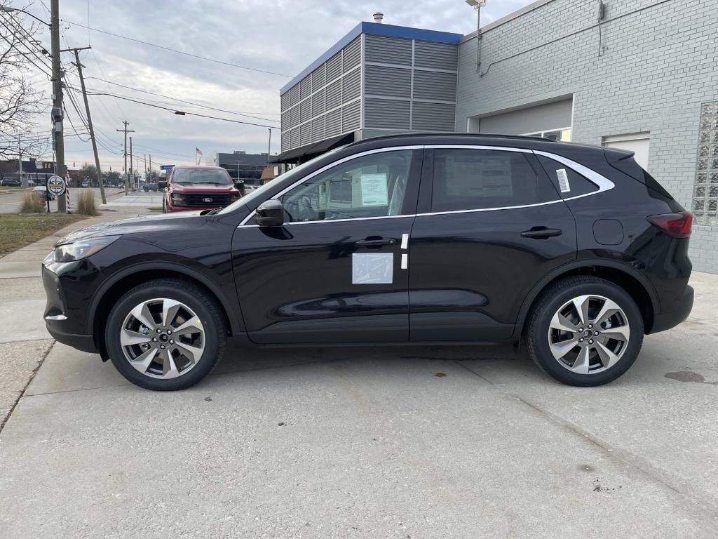 new 2025 Ford Escape car, priced at $38,850