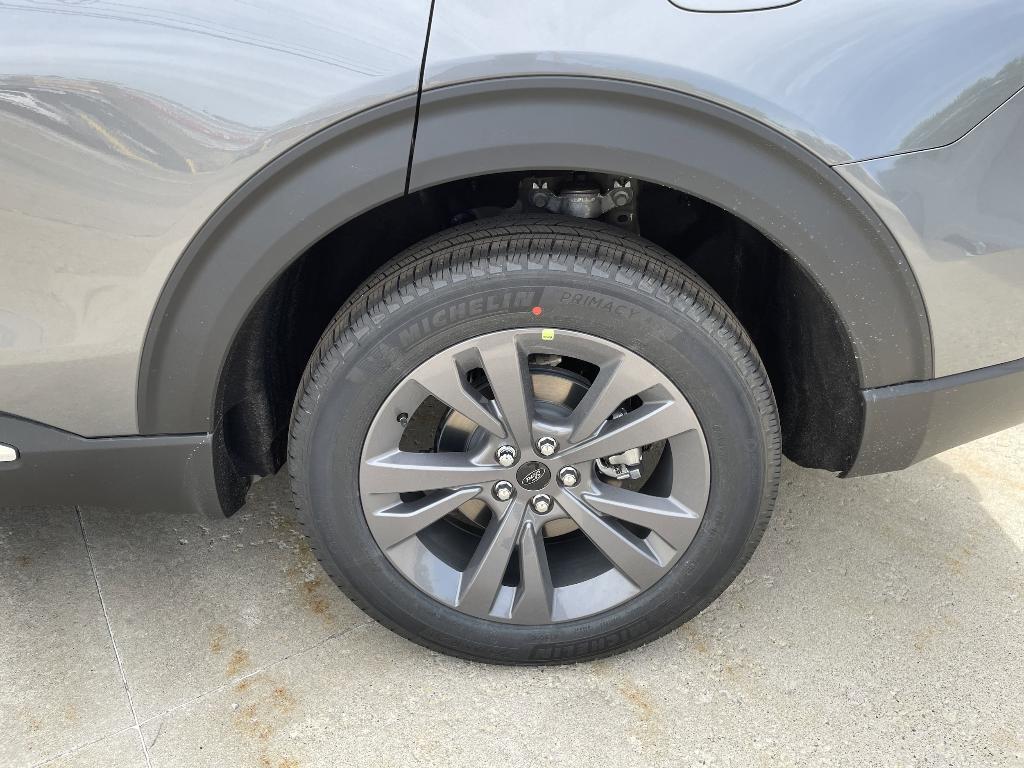 new 2025 Ford Explorer car, priced at $44,949