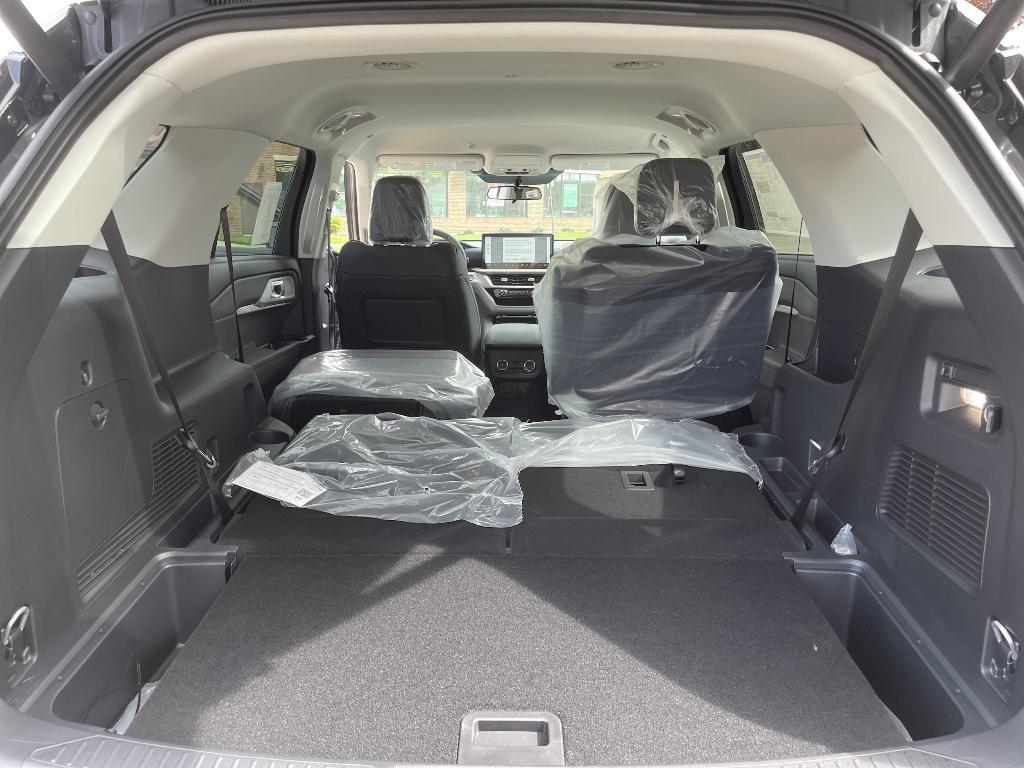 new 2025 Ford Explorer car, priced at $44,949