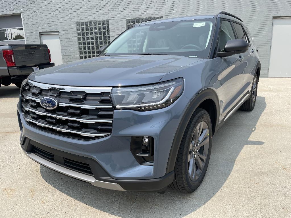 new 2025 Ford Explorer car, priced at $45,935