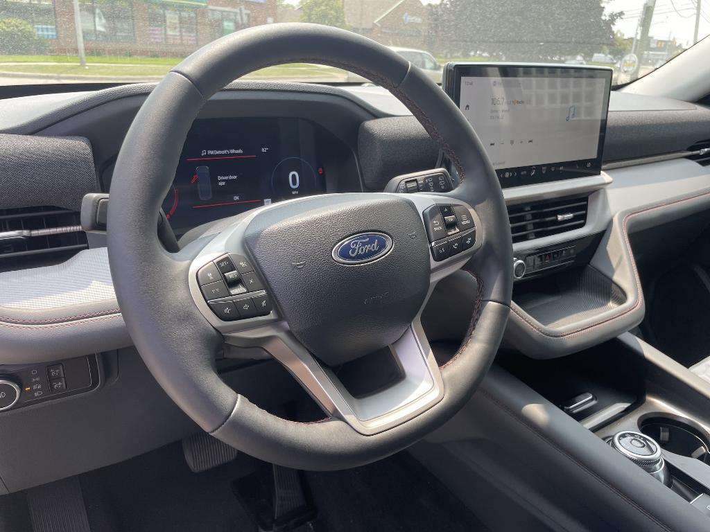 new 2025 Ford Explorer car, priced at $45,935
