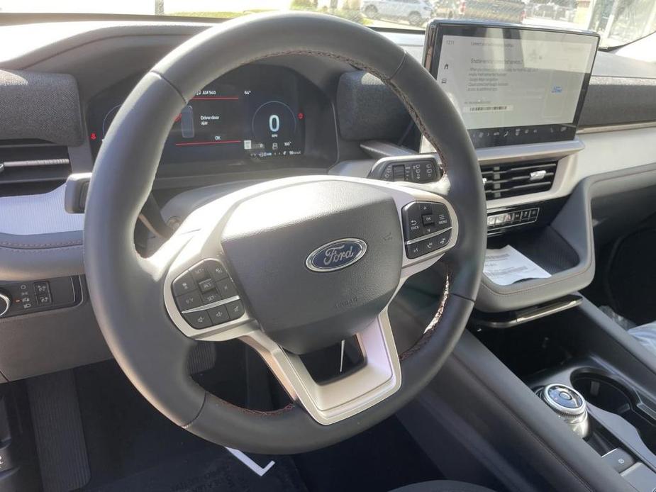 new 2025 Ford Explorer car, priced at $40,659