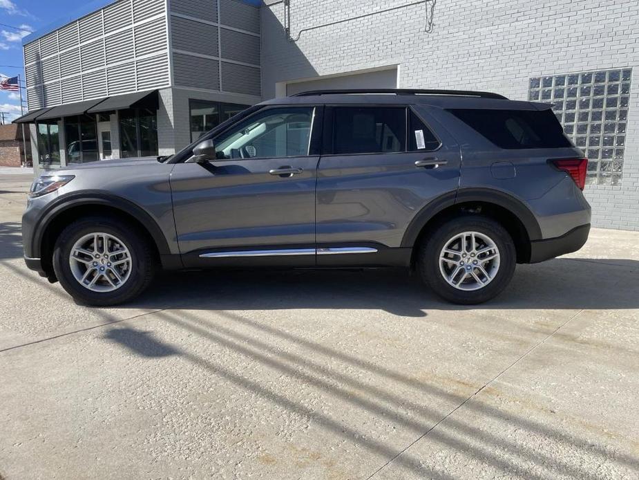 new 2025 Ford Explorer car, priced at $40,659