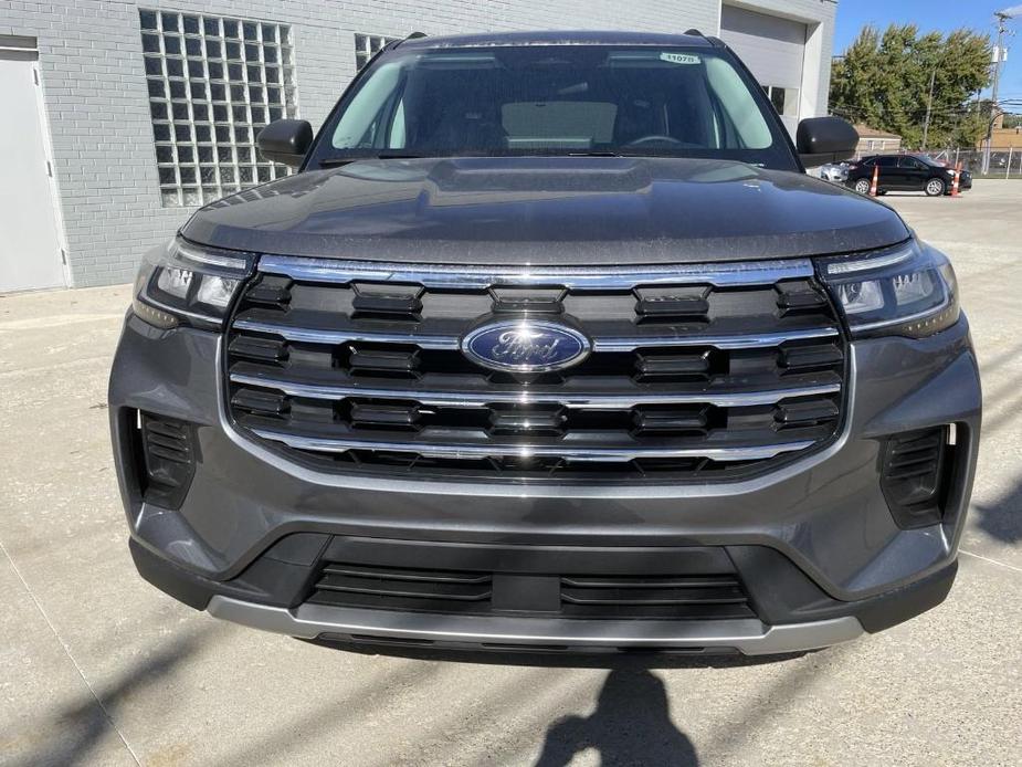 new 2025 Ford Explorer car, priced at $40,659