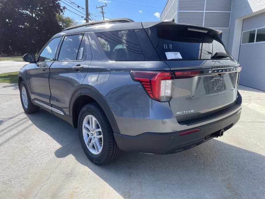 new 2025 Ford Explorer car, priced at $40,659