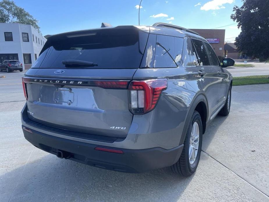 new 2025 Ford Explorer car, priced at $40,659