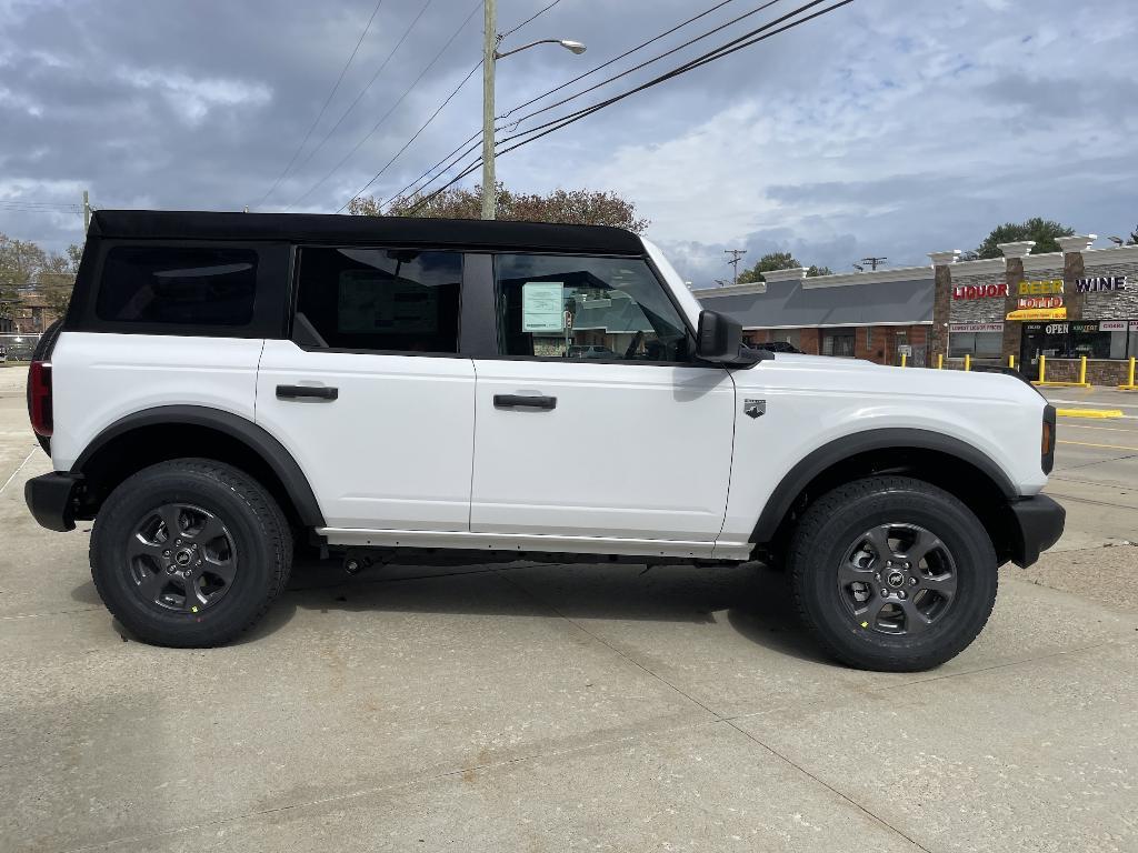 new 2025 Ford Bronco car, priced at $45,069