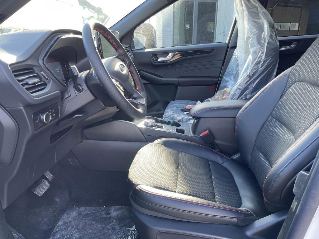 new 2025 Ford Escape car, priced at $33,832