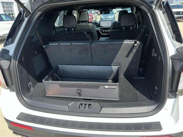 new 2025 Ford Explorer car, priced at $57,838