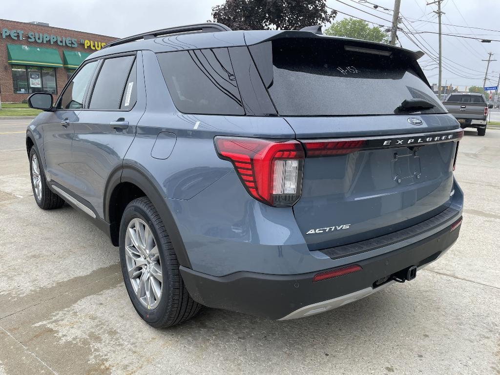 new 2025 Ford Explorer car, priced at $46,282