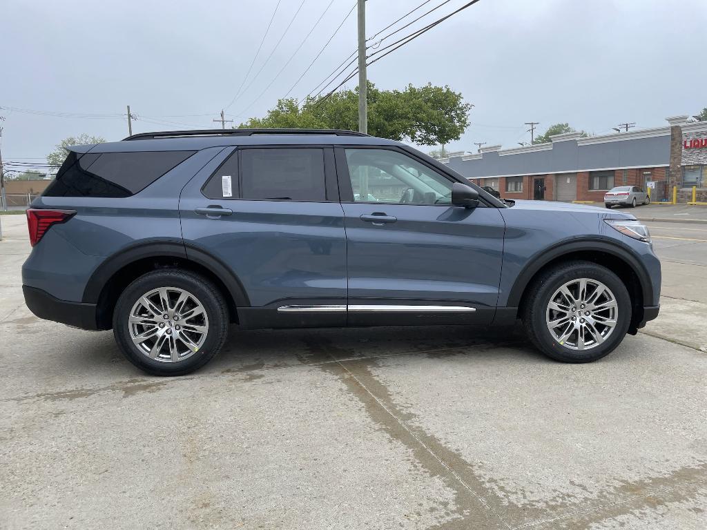 new 2025 Ford Explorer car, priced at $46,282