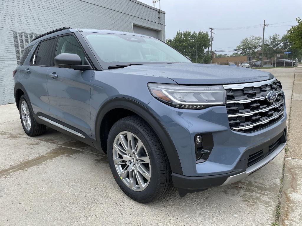 new 2025 Ford Explorer car, priced at $46,282