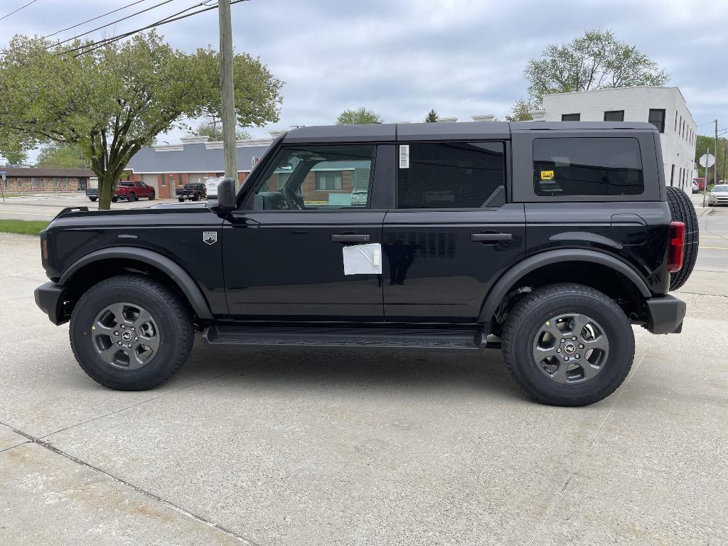 new 2025 Ford Bronco car, priced at $43,533