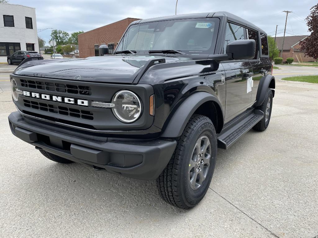 new 2025 Ford Bronco car, priced at $43,533