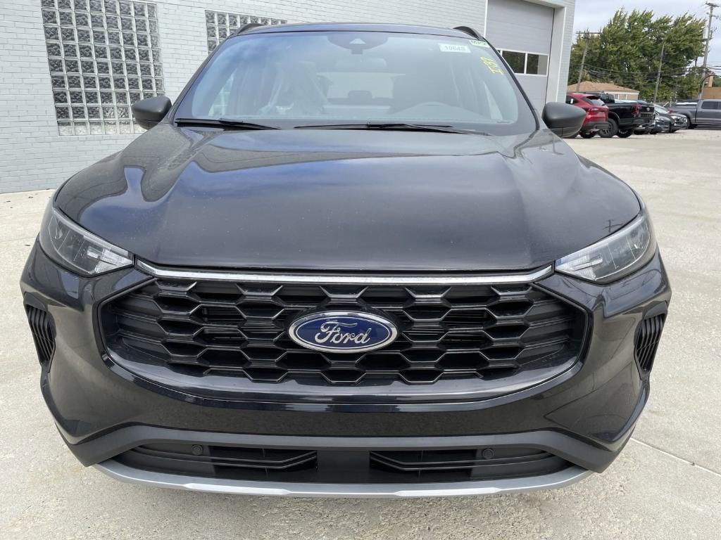 new 2025 Ford Escape car, priced at $34,138