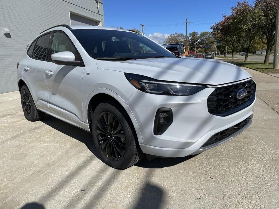 new 2025 Ford Escape car, priced at $36,295